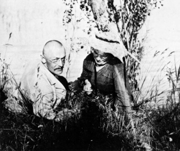 Hermann Hesse mit seiner Frau Mia